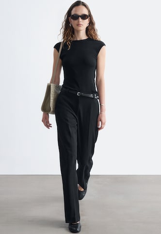& Other Stories Loose fit Pleated Pants in Black