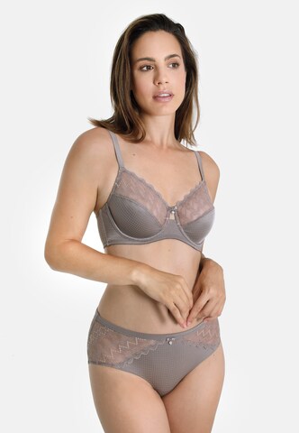 sassa T-shirt Bra 'BEAUTIFUL CLASSIC' in Brown: front