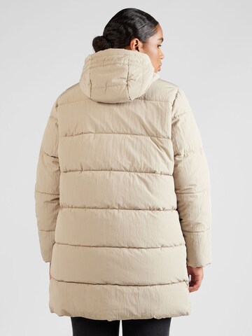 Manteau d’hiver 'Dolly' ONLY Carmakoma en beige