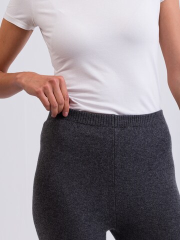 CASH-MERE.CH Slimfit Leggingsit värissä harmaa