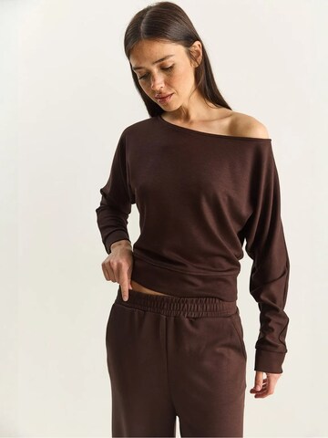 Bianco Lucci - Blusa em castanho