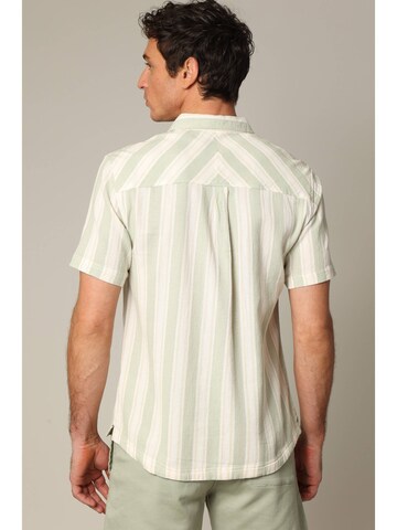 Coupe regular Chemise 'Curries' Deeluxe en vert