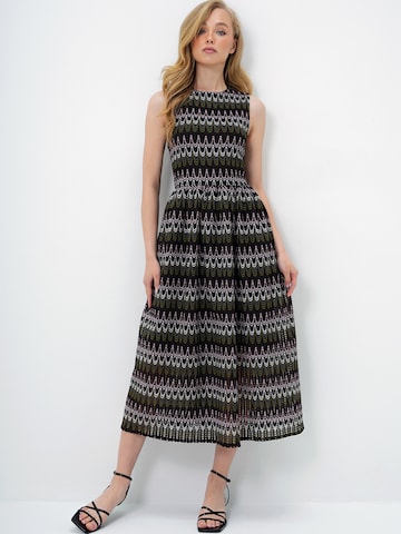 Trend Alaçatı Stili Πλεκτό φόρεμα σε πράσινο: μπροστά