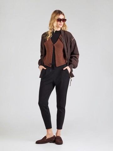 VERO MODA Tapered Bandplooibroek 'Eva' in Zwart