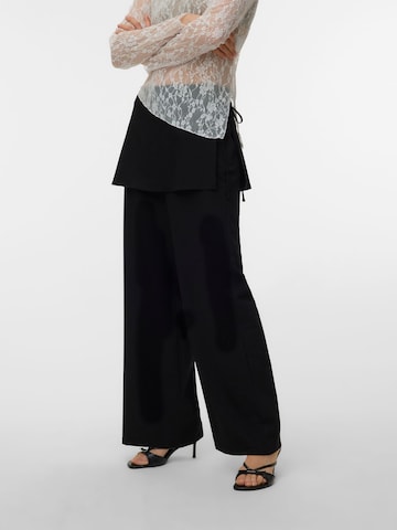 VERO MODA Regular Pants 'VMInga' in Black