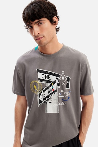 T-Shirt Desigual en gris