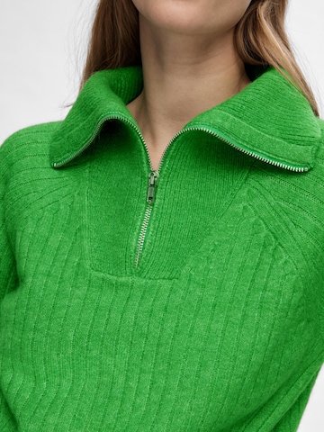 Pullover 'Lulu Mika' di SELECTED FEMME in verde