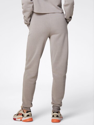 LeGer by Lena Gercke Tapered Jogginghose 'Megan' in Grau