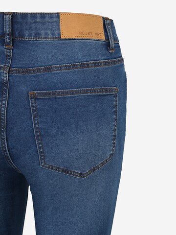 Noisy May Tall Flared Jeans 'SALLIE' in Blue