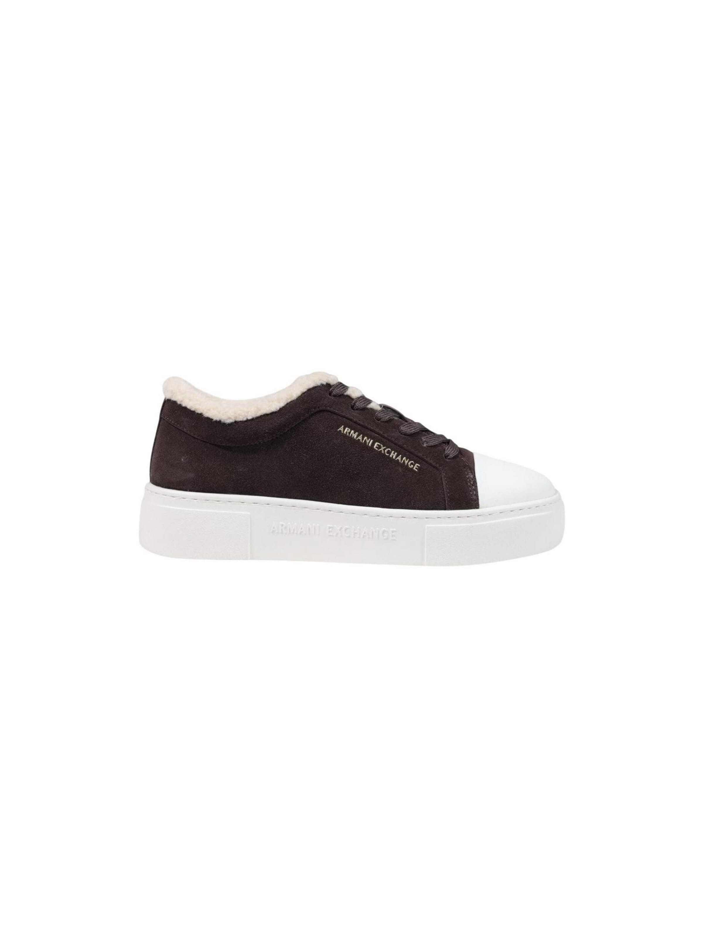 Baskets basses 'XW003067 AF27450' ARMANI EXCHANGE en marron : devant