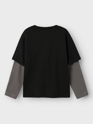 NAME IT Koszulka 'NKMVARTO' w kolorze czarny
