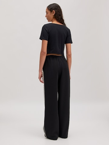 EDITED Top 'Josi' in Schwarz