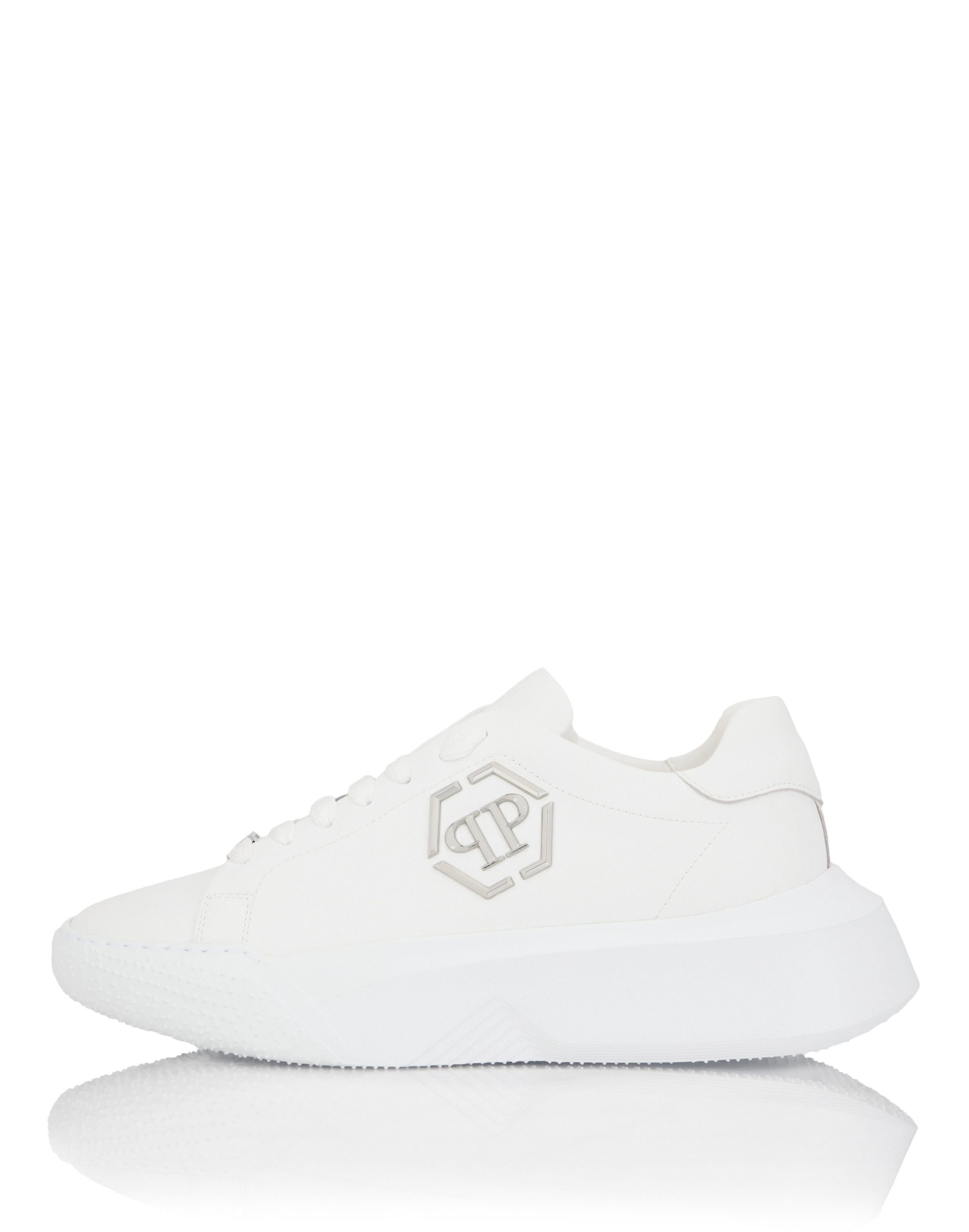 Philipp Plein Sneakers laag in 35 in de kleur Zilver / Wit, Productweergave
