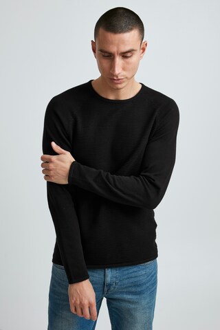 11 Project Sweater 'Baldwin' in Black: front