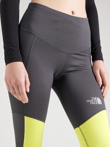 THE NORTH FACE Skinny Sportbroek in Grijs