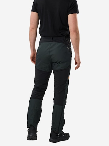 SWEDEMOUNT - regular Pantalón de montaña 'Nordkap' en verde