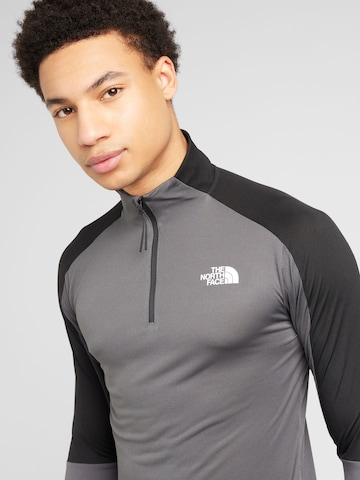 THE NORTH FACE Sportshirt in Grau