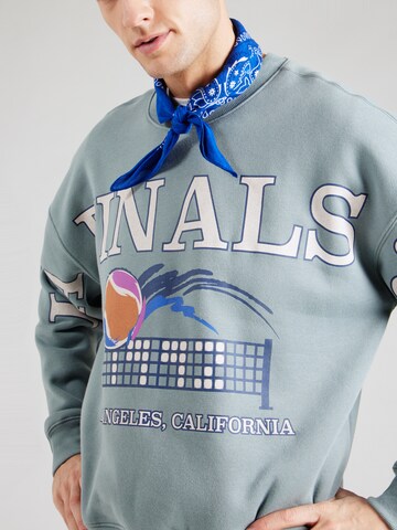 HOLLISTER Sweatshirt in Grün