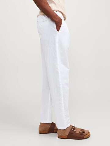 JACK & JONES - Regular Calças com pregas 'Kane Summer' em branco