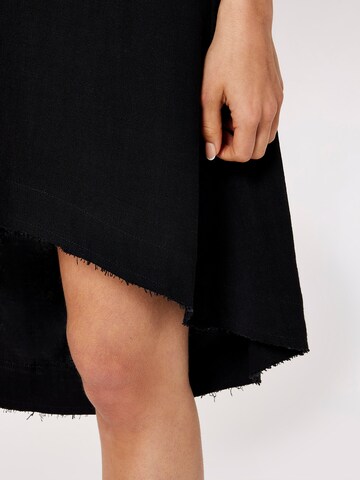Apricot - Vestido en negro