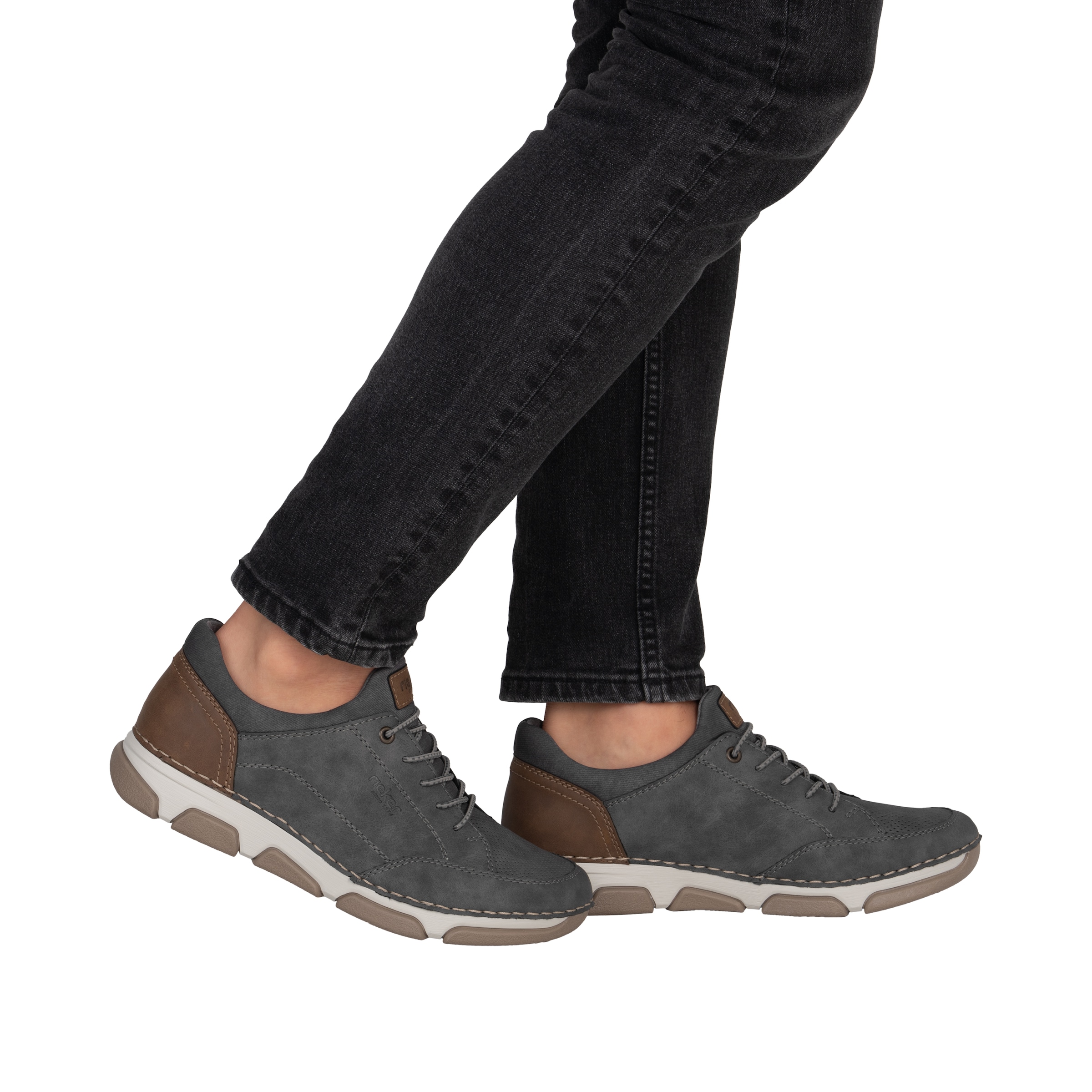 Chaussure de sport à lacets Rieker en gris