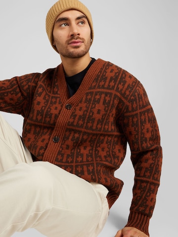 Les Deux Knit Cardigan 'Ezra' in Brown