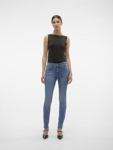 Skinny Jean 'EMPOWER' VERO MODA en bleu
