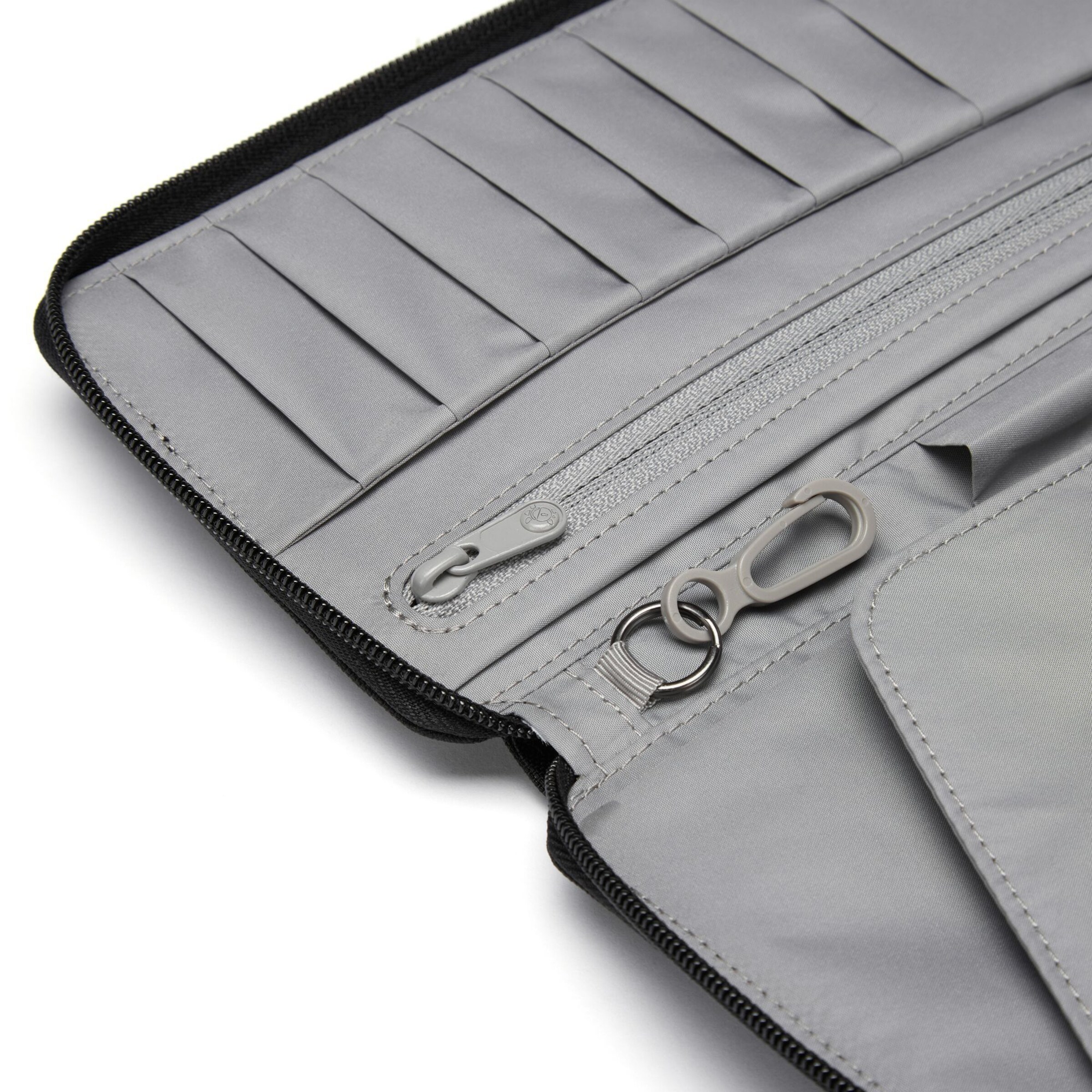 Pacsafe Wallet in Black