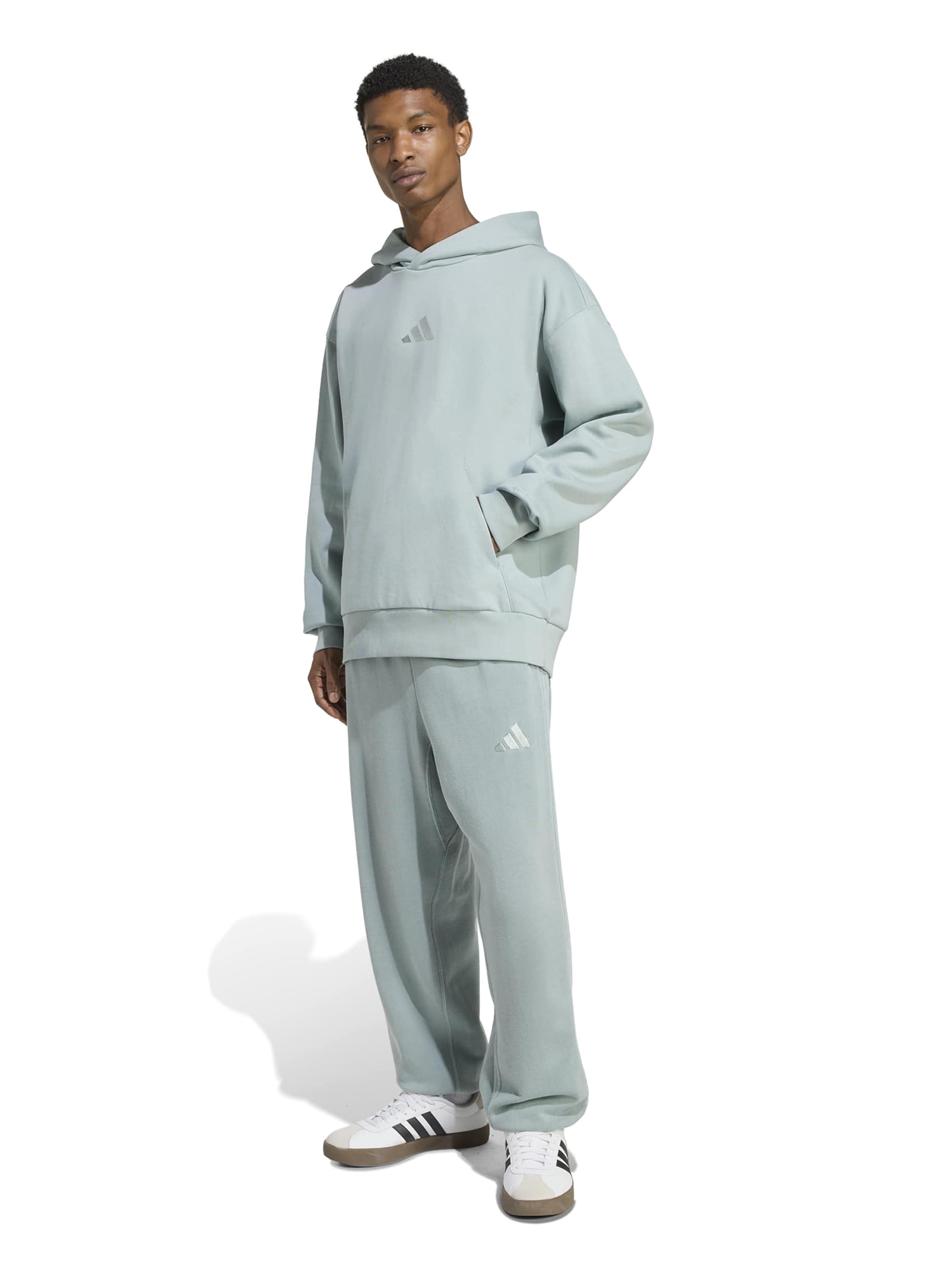 ADIDAS SPORTSWEAR Αθλητική μπλούζα φούτερ 'A SZN' σε πράσινο