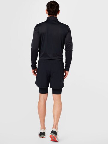 UNDER ARMOUR Regular Sportbroek 'Launch 5' in Zwart