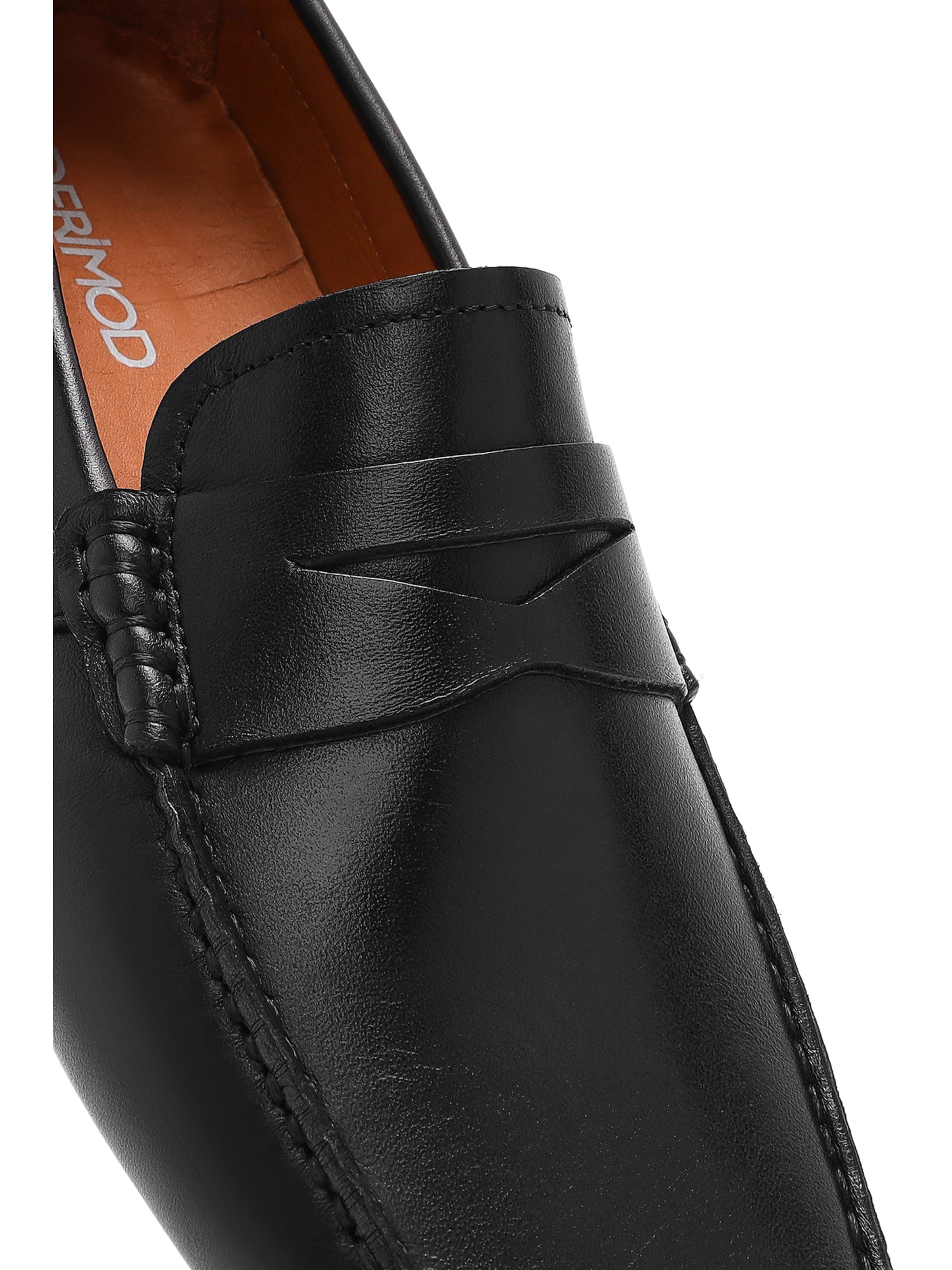 Derimod - Mocassins em preto