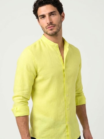 Slim fit Camicia business 'Caravaggio Essentials Linen Man Shirt Light Blue' di 7Camicie in giallo: frontale