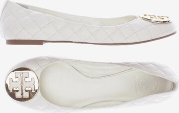 Tory Burch Flats & Loafers in 39 in White: front