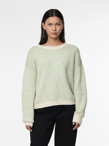 Pull-over 'Karmen' PIECES en vert : devant