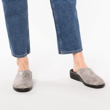 Westland Slippers 'Nice 82' in Grey