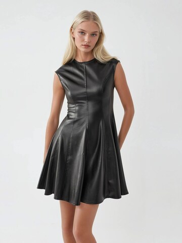 Busem Dress in Black: front
