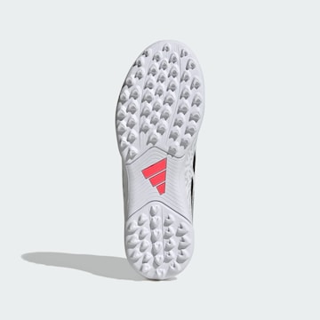 Scarpa sportiva 'Predator Club' di ADIDAS PERFORMANCE in bianco