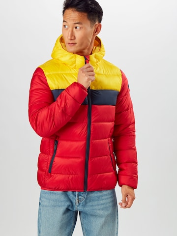 CMPRegular Fit Outdoor jakna - crvena boja: prednji dio