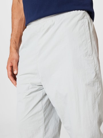 Urban Classics Tapered Hose in Grau