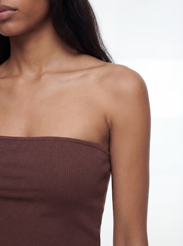 studioselect Τοπ 'Jo' σε καφέ