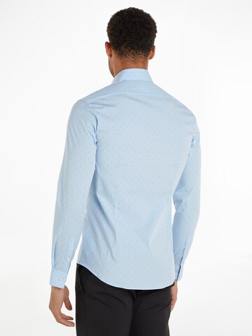 Calvin Klein Slim Fit Businesshemd in Blau
