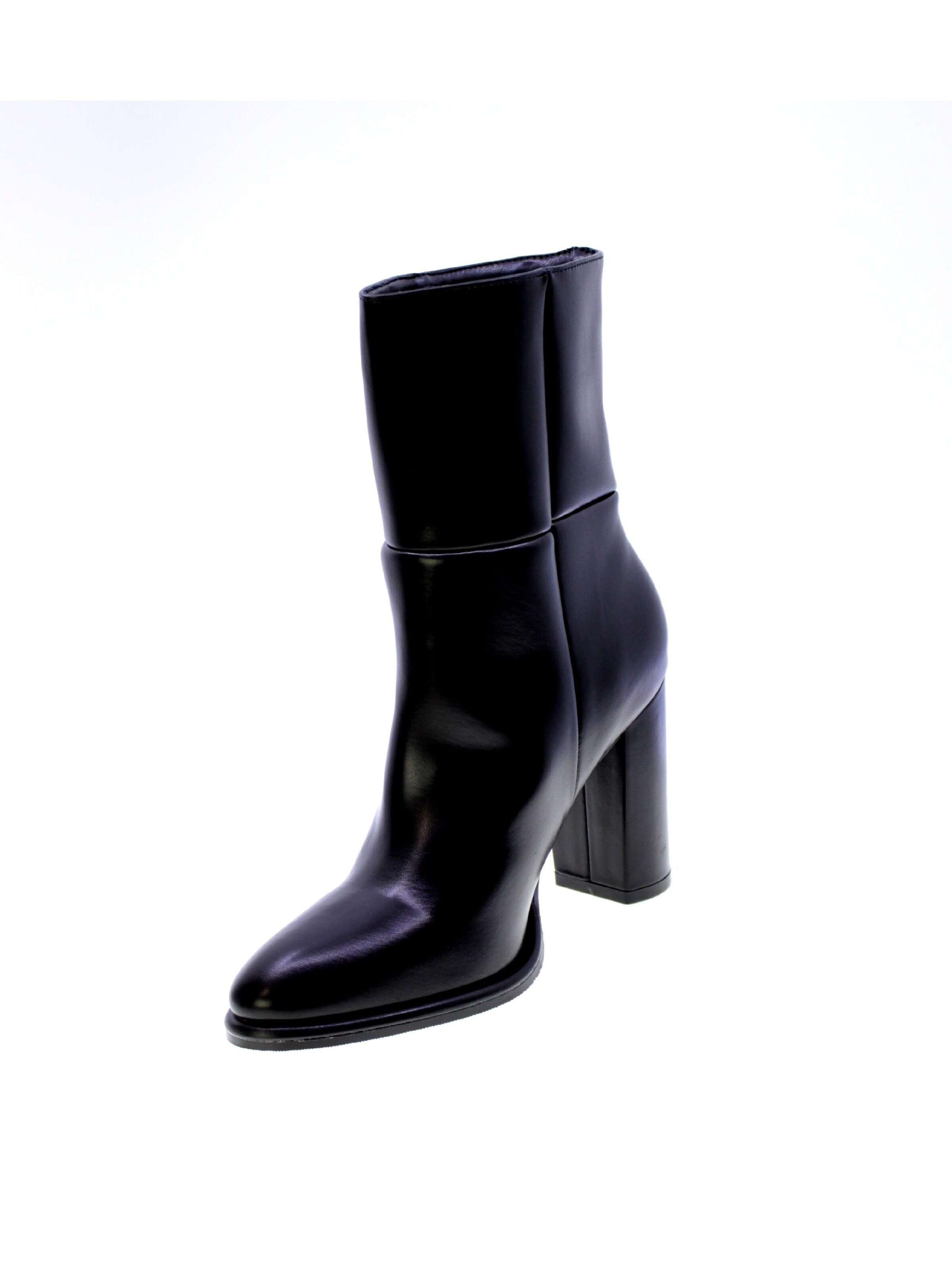 Boots di Francesco Milano in nero