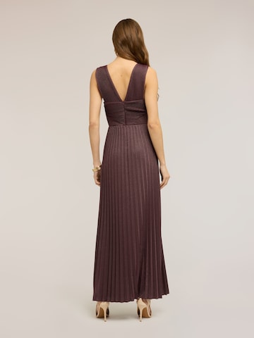 Abito di MOTIVI in rosso