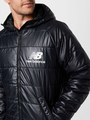 new balance Winterjacke in Schwarz