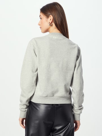 GUESS Sweatshirt in Grau