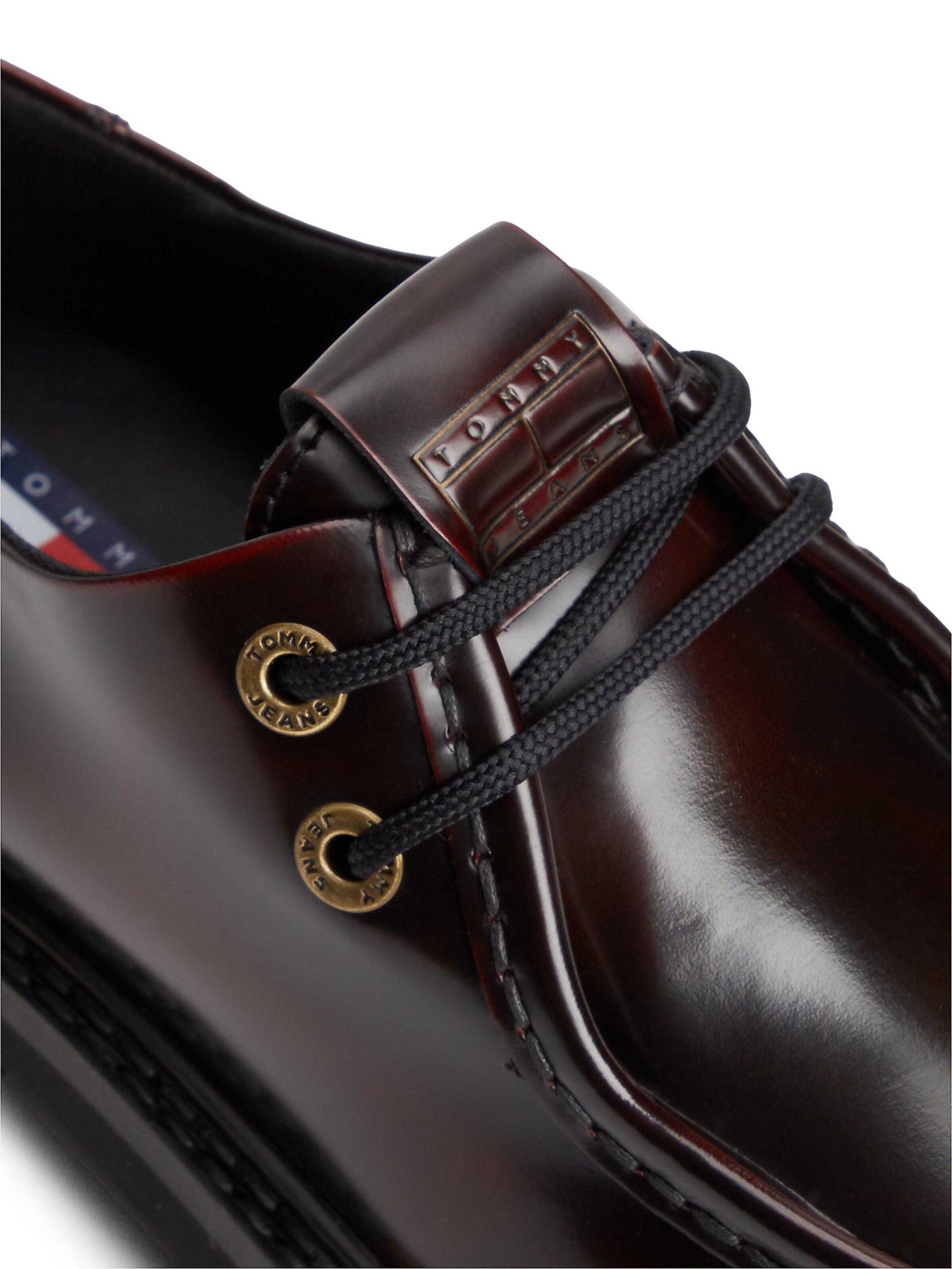 Tommy Jeans Lace-Up Shoes in Brown