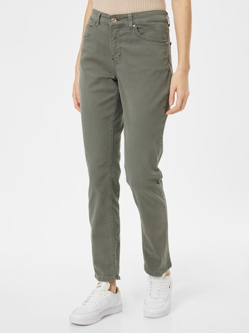 Coupe slim Pantalon 'Melanie' MAC en vert : devant