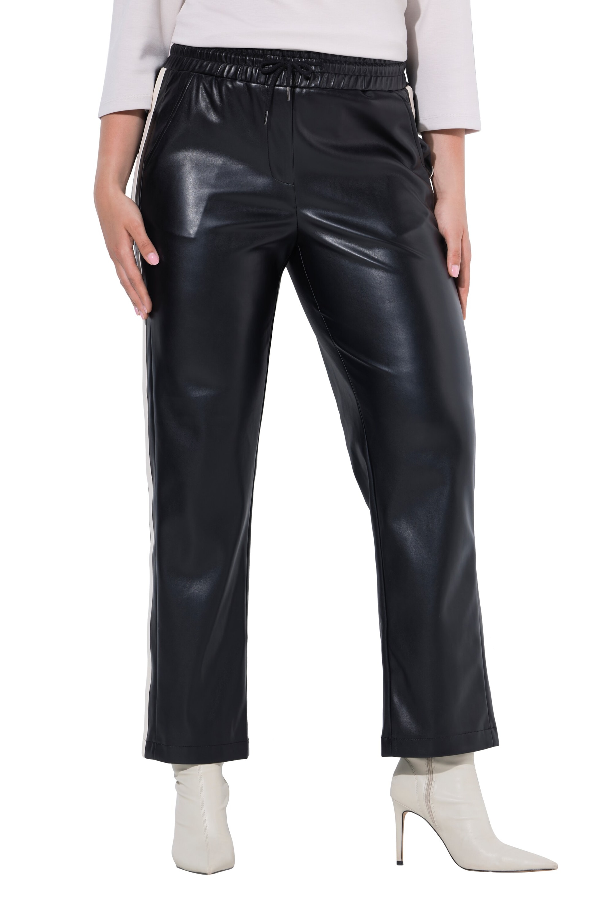 Ulla Popken Regular Trousers in Black: front