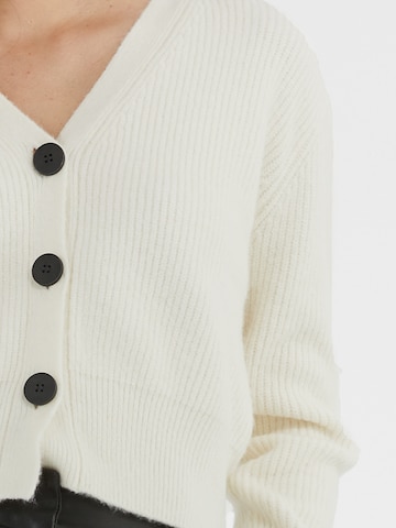 Young Poets Knit Cardigan 'Maila' in White