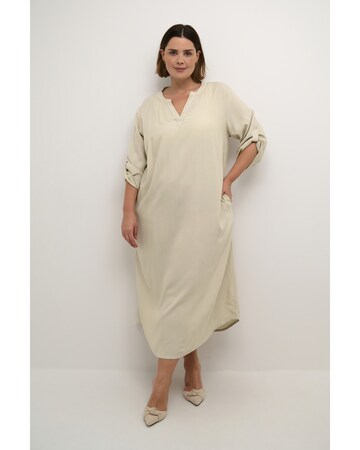 Robe-chemise 'Dori' KAFFE CURVE en beige